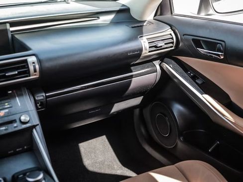 Used 2016 Lexus IS 200t RWD image 29