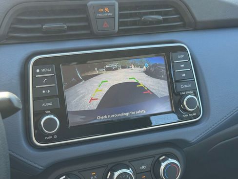 Used 2025 Nissan Versa SV image 21