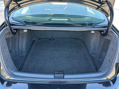 Used 2015 Volkswagen Jetta S image 47