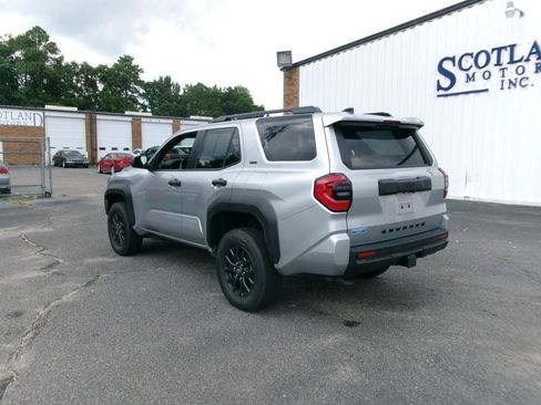 Used 2026 Toyota 4Runner SR5 AWD/4WD image 8