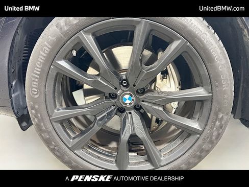 Used 2024 BMW X7 xDrive40i w/ Executive Package AWD/4WD image 2