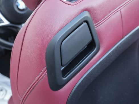 Certified 2023 BMW 430i 430i w/ M Sport Package image 32