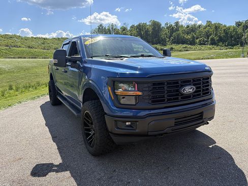 Used 2025 Ford F150 STX w/ Equipment Group 201A FX4 AWD/4WD image 7