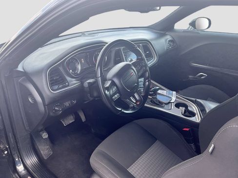 Used 2022 Dodge Challenger GT AWD/4WD image 9