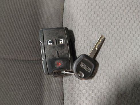 Used 2020 GMC Canyon Crew Cab 5 ft w/ Convenience Package image 32