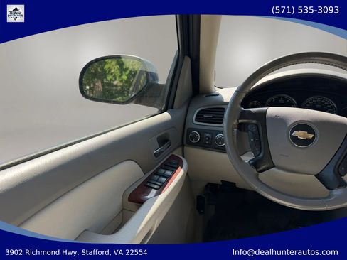 Used 2008 Chevrolet Tahoe LT w/ Convenience Package 1 AWD/4WD image 32