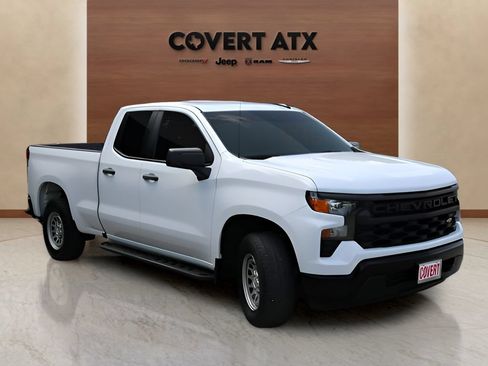 Used 2023 Chevrolet Silverado 1500 W/T w/ Z71 Off-Road Package AWD/4WD image 7