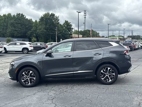 Used 2024 Kia Sportage EX AWD/4WD image 4