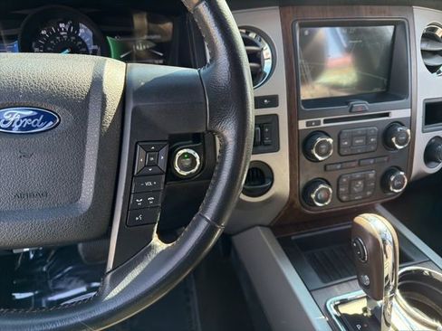 Used 2016 Ford Expedition King Ranch RWD image 18