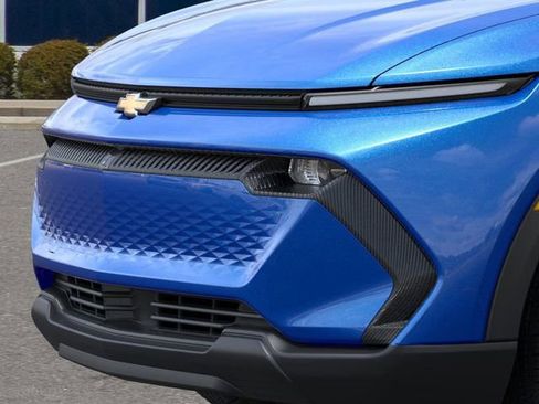 New 2026 Chevrolet Equinox EV LT image 13