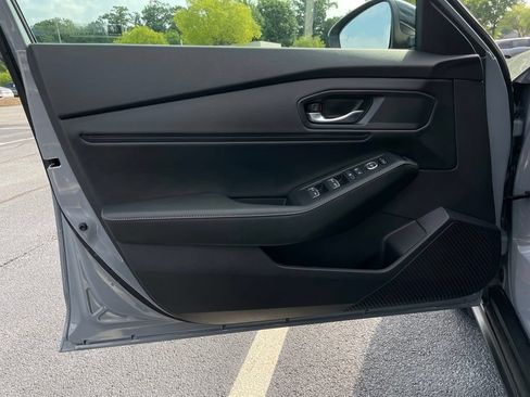Used 2025 Honda Accord Sport image 22