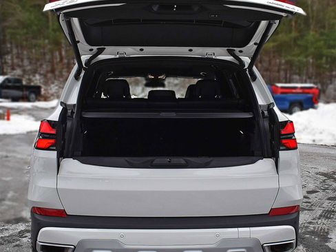 Used 2026 BMW X5 xDrive40i image 9