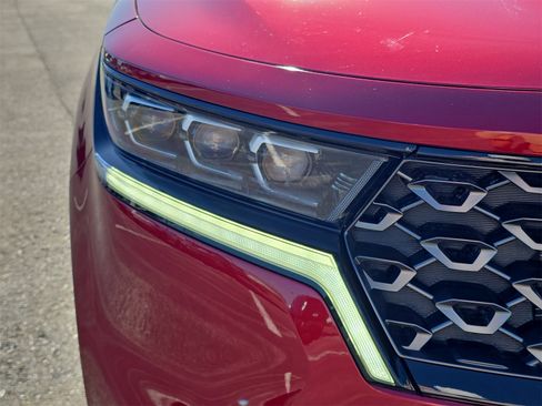 Used 2023 Kia Sorento SX Prestige image 7