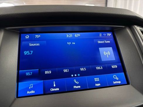 Used 2022 Ford Ranger XLT w/ Equipment Group 301A Mid image 17