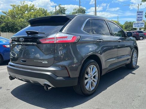 Used 2019 Ford Edge Titanium FWD image 10