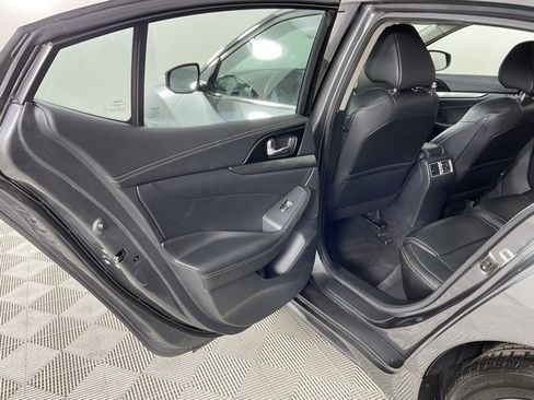 Used 2023 Nissan Maxima SV w/ Floor Mat Group image 19