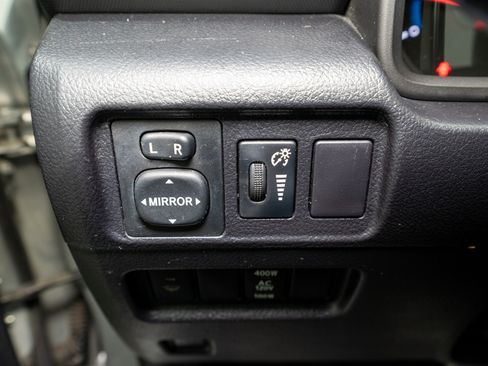 Used 2014 Toyota 4Runner SR5 Premium image 30