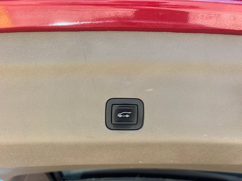 Used 2023 GMC Yukon XL Denali w/ LPO, Floor Liner Package AWD/4WD image 8