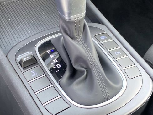 Used 2025 Hyundai Kona SEL image 16