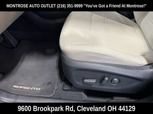 Used 2020 Kia Sorento S AWD/4WD image 17