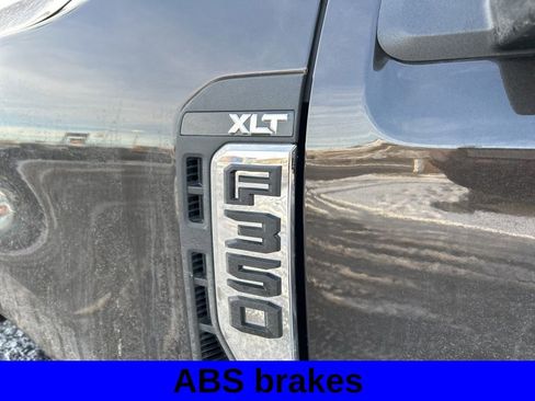 Used 2025 Ford F350 XLT image 5