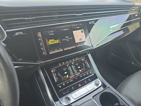 Used 2021 Audi Q8 Prestige w/ Prestige Package AWD/4WD image 20