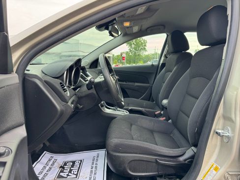Used 2015 Chevrolet Cruze LT FWD image 15