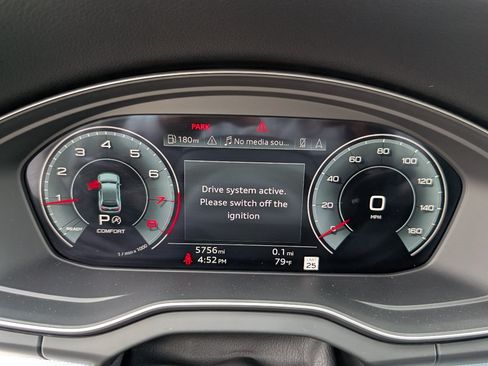 Used 2025 Audi Q5 2.0T Premium Plus AWD/4WD image 19
