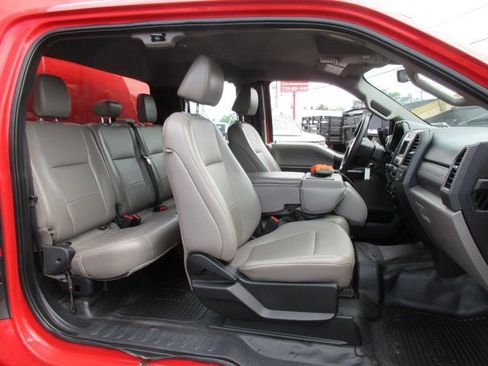Used 2021 Ford F550 4x4 SuperCab Super Duty image 14