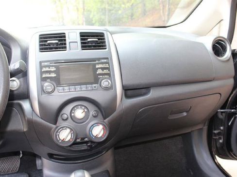 Used 2014 Nissan Versa Note SV w/ SL Package FWD image 19