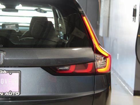 Used 2023 Honda CR-V LX image 39