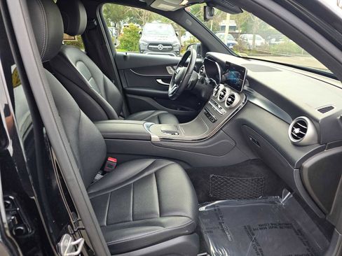 Used 2020 Mercedes-Benz GLC 300 image 11