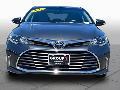 Used 2017 Toyota Avalon XLE w/ All Weather Liner Package FWD image 3