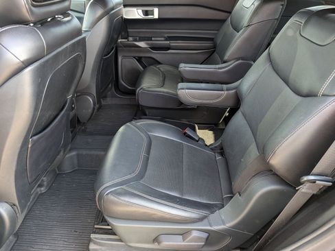 Used 2020 Ford Explorer ST w/ ST Street Pack image 30