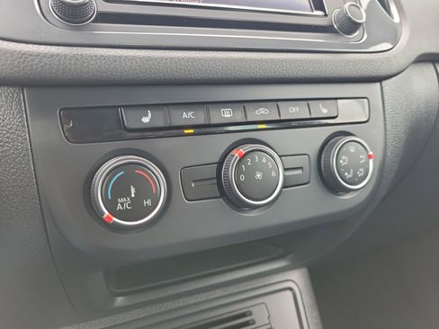 Used 2016 Volkswagen Tiguan R-Line image 24