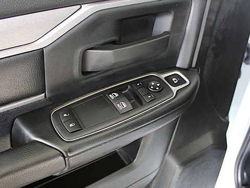 Used 2024 RAM 3500 Tradesman AWD/4WD image 31