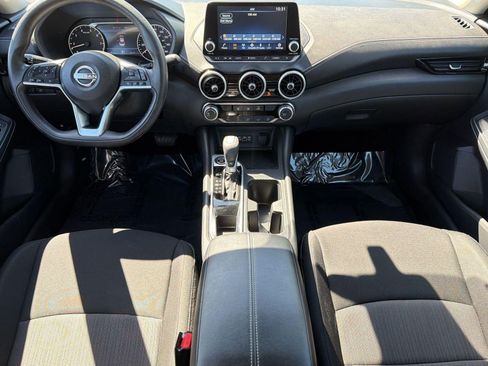 Used 2025 Nissan Sentra SV FWD image 15