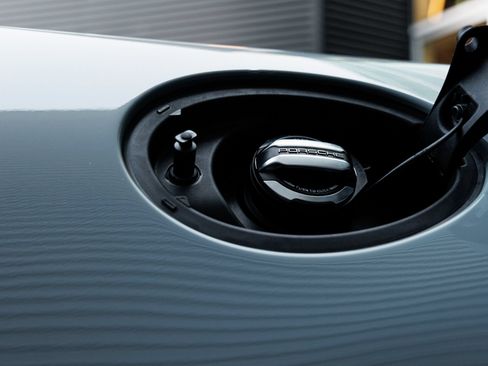 Certified 2024 Porsche 911 GT3 RS RWD image 42