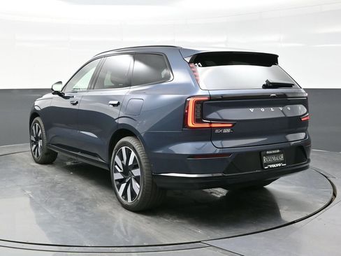 New 2025 Volvo EX90 Plus w/ Protection Package Premier image 5
