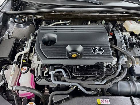 Used 2025 Lexus ES 300h w/ Premium Package image 31