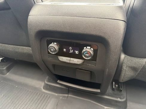 Used 2026 Chevrolet Traverse Z71 w/ Enhanced Driving Package AWD/4WD image 18