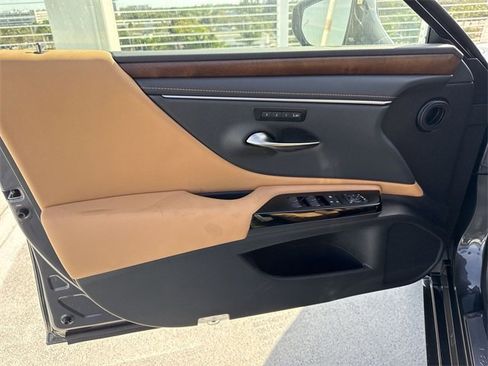 New 2025 Lexus ES 350 w/ Premium Package image 13