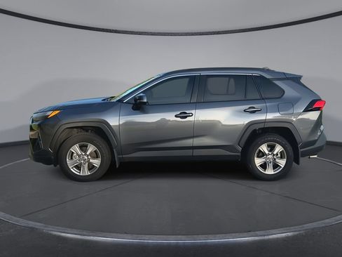 Used 2025 Toyota RAV4 XLE FWD image 5