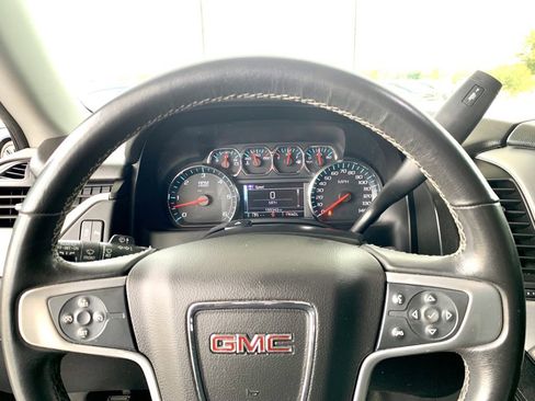 Used 2017 GMC Yukon SLE w/ Convenience Package image 17