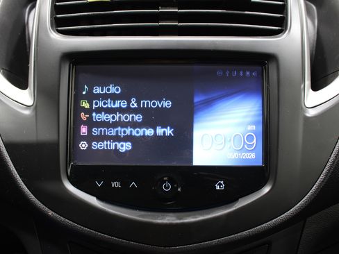 Used 2015 Chevrolet Trax LS FWD image 12