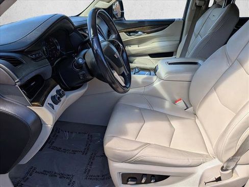 Used 2019 Cadillac Escalade Premium Luxury AWD/4WD image 11