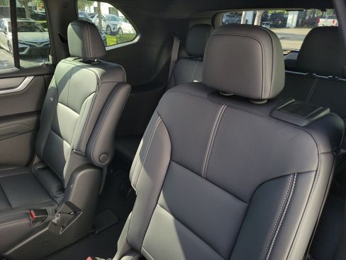 New 2026 GMC Acadia Elevation w/ Elevation Premium Package FWD image 14