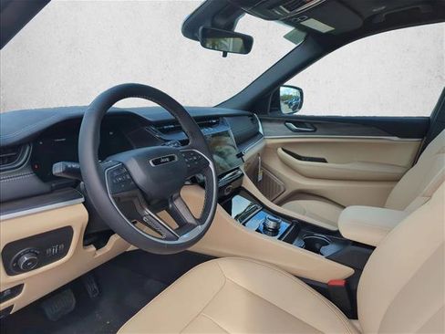 New 2026 Jeep Grand Cherokee L Limited w/ Limited Altitude Package RWD image 2