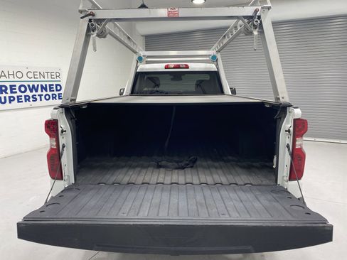 Used 2022 Chevrolet Silverado 1500 W/T w/ WT Value Package AWD/4WD image 21