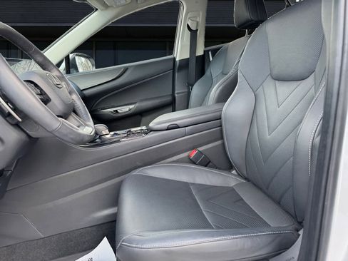 Used 2024 Lexus NX 300h AWD w/ Luxury Package image 2